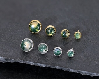 Brinco de ágata musgo com engaste em ouro 14K, pino de pressão sem rosca com parte traseira plana, brinco de concha em hélice de prata esterlina 925, piercing de cartilagem.