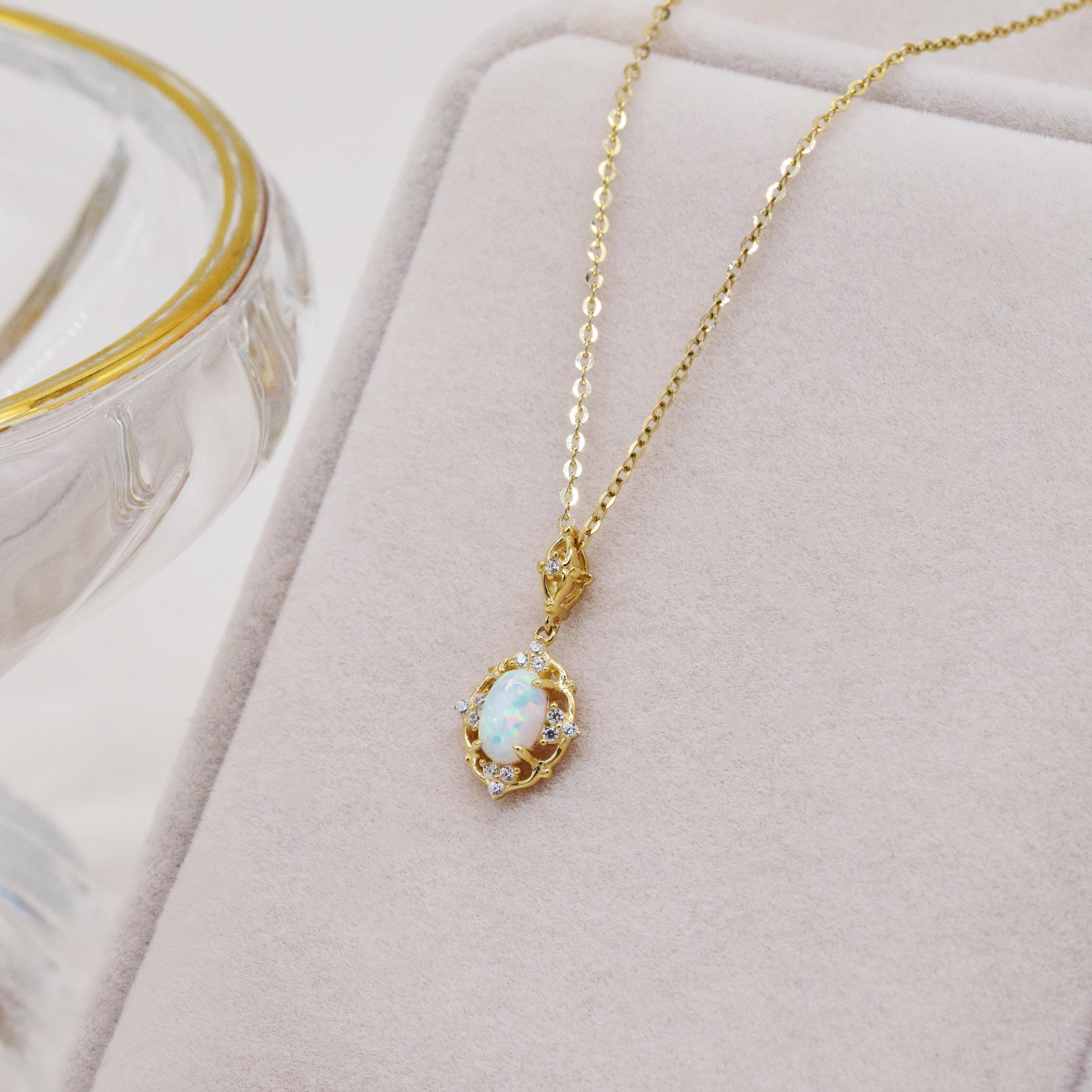 Pendentif Vintage – Or Couleur, Cristal, Opale Imitation – Modèle 2123 – Occasion