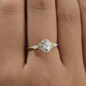 14K Solid Gold Oval Moissanite Ring, Solid Gold Cluster Moissanite Engagement Ring, 14K Gold Marquise Gemstone Ring, Gold Twisted Band Ring