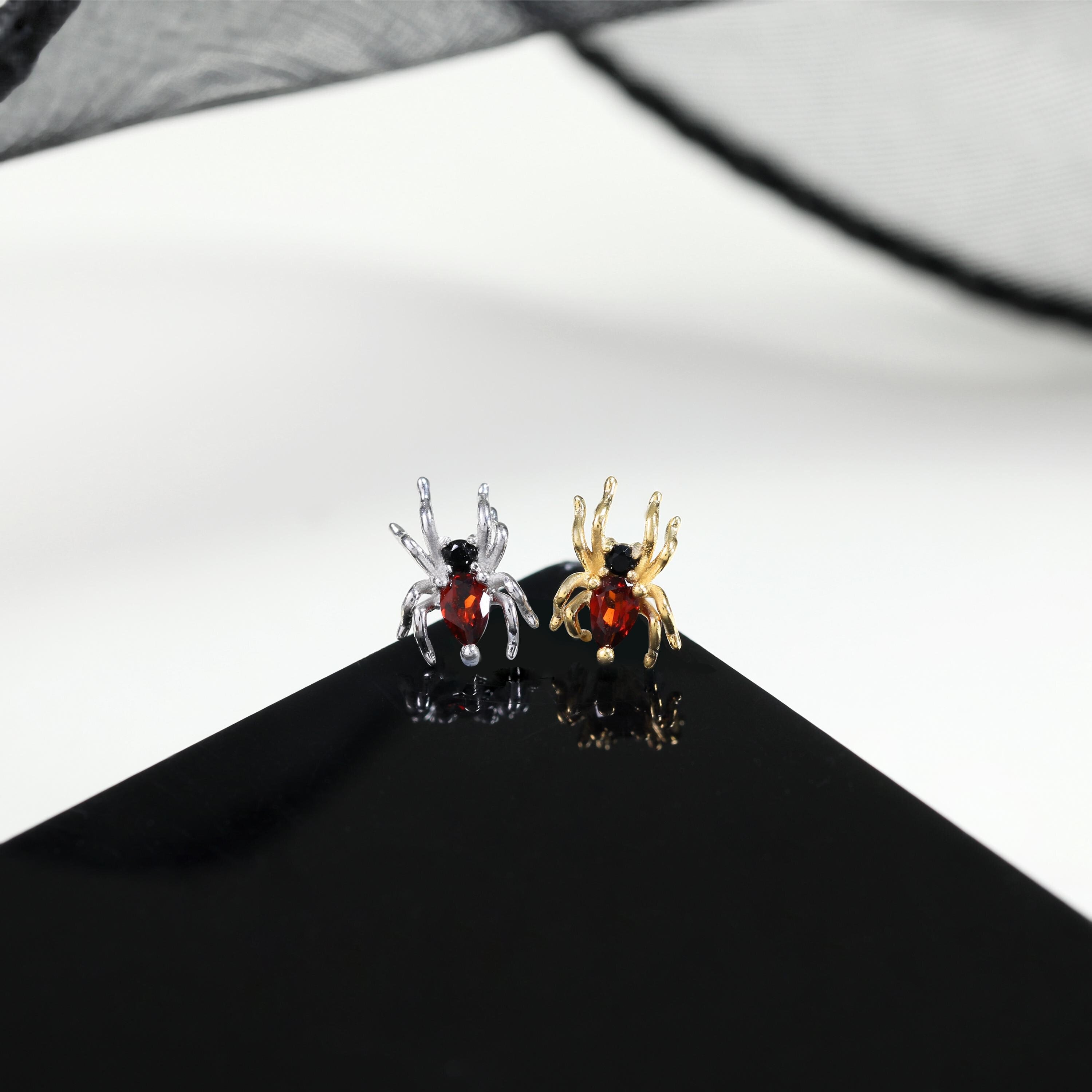 14K Gold Plated Spider Garnet with Black Onyx Helix Stud, 925 Sterling Silver Gemstone Threadless Pin Stud, Tragus Conch Cartilage Stud
