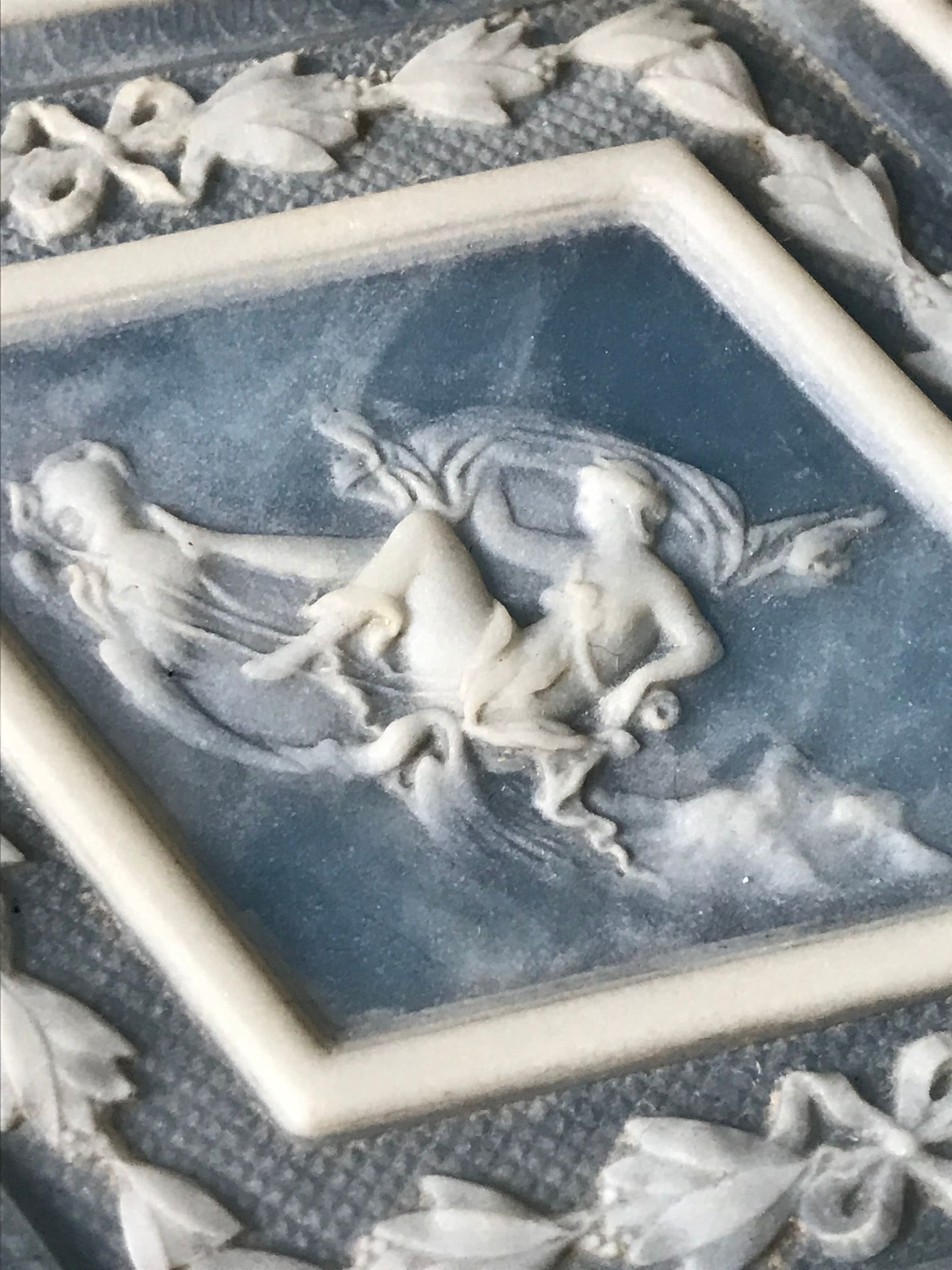 インコレイストーン　ジュエリーボックス Incolay stone - Etsy 日本