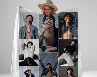 Manta de terciopelo con diseño de novio JK, manta de terciopelo con tatuajes de abdominales JK, regalo personalizado para fans del ejército y del K-Pop n.° 2313