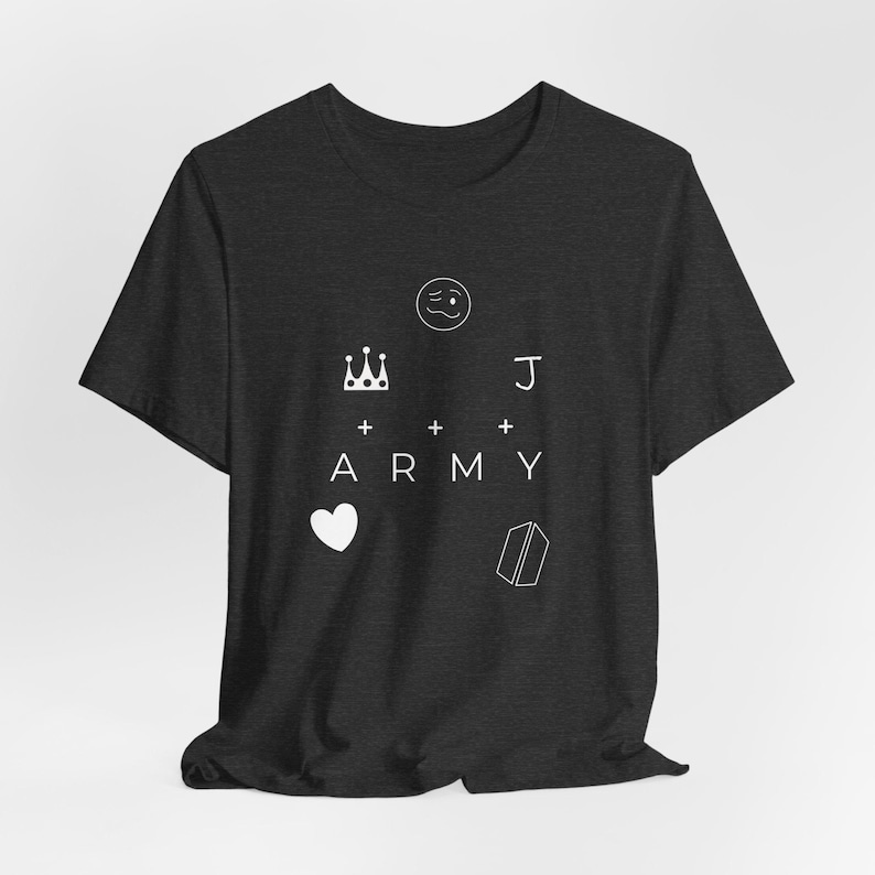 Camiseta con tatuaje de mano de JK, merchandising de la gira mundial de K-Pop, regalo para fans con prejuicios del ejército n.° 338 Dark Grey Heather