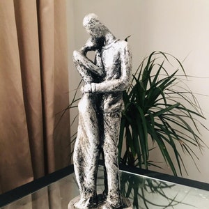 Man Hugging Woman Sculpture - Embracing Lovers - Couple in Love ...