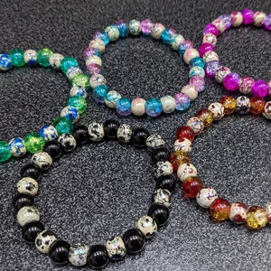 Acrylic Colour Splash & Crackle Glass Bead Bracelet