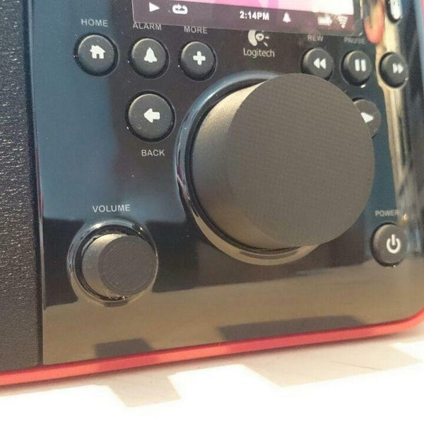 Drehknöpfe für das Squeezebox Radio aus dem 3D-Druck, teilfoliert