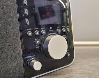 3D printed rotary knobs for the Squeezebox Radio, two-tone white and black