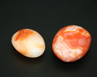 Red Agate Palm Stone