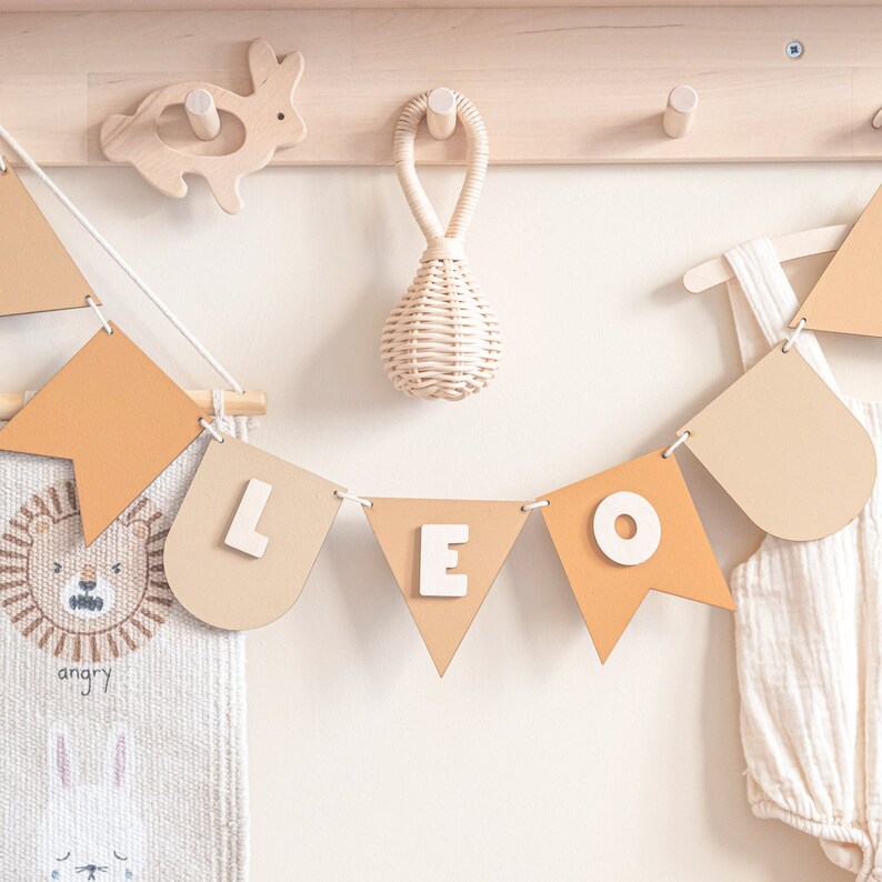 Décoration de chambre d'enfant neutre en matière de genre, banderoles personnalisées pour décoration de chambre d'enfant aux tons ocre, bannière de fête d'anniversaire neutre sexiste pour le 1er anniversaire, cadeau pour fils image 2