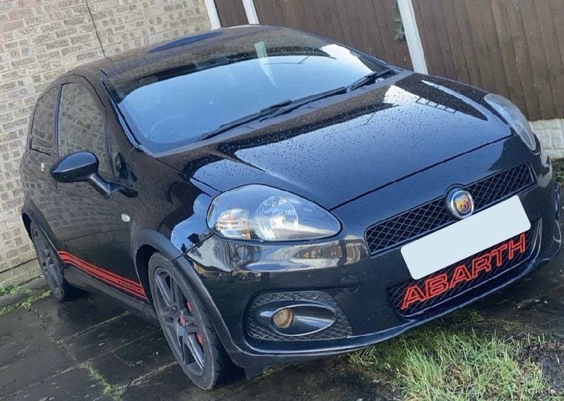 Abarth grille letters image 2