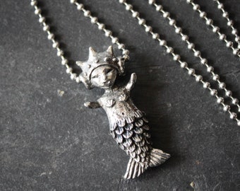 Mergirl Mermaid Pendant Necklace in Pewter.