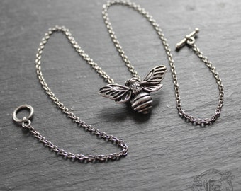 Queen Bee Pendant Necklace in Pewter