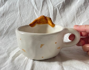 Tasse de poterie faite à la main Cornetto, tasse de croissant faite à la main, tasse de croissant, tasses en céramique fabriquées à la main, tasse en céramique faite à la main,