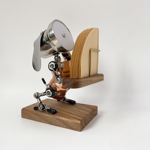 Portafiltro per caffè Steampunk a forma di cane robot / Portafiltro universale per carta da filtro a ventaglio V60 retrò industriale / Regalo per gli amanti del caffè