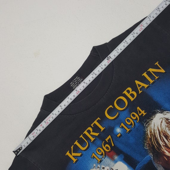 Vintage Kurt Cobain American Rock Singer T-Shirt - image 7
