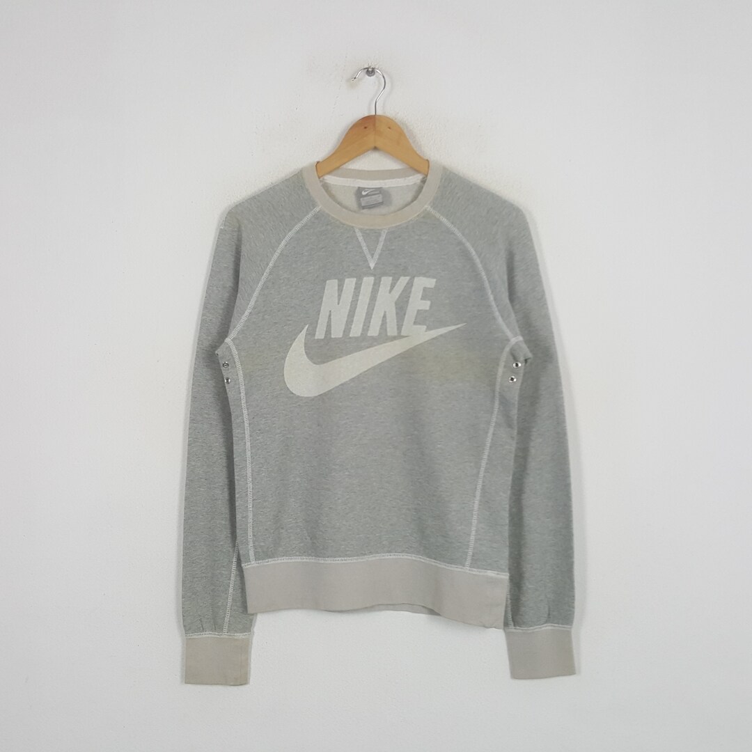 oversized nike sweatshirt vintage
