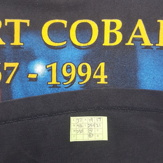 Vintage Kurt Cobain American Rock Singer T-Shirt - image 4