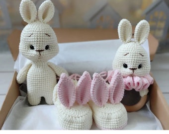 Ensemble cadeau pour bébé / 3 pièces lapin au crochet / Ensemble cadeau pour bébé / Hochet / Cadeau pour bébé / Fait main / Jouet sensoriel / Animaux au crochet, Ensemble nouveau-né