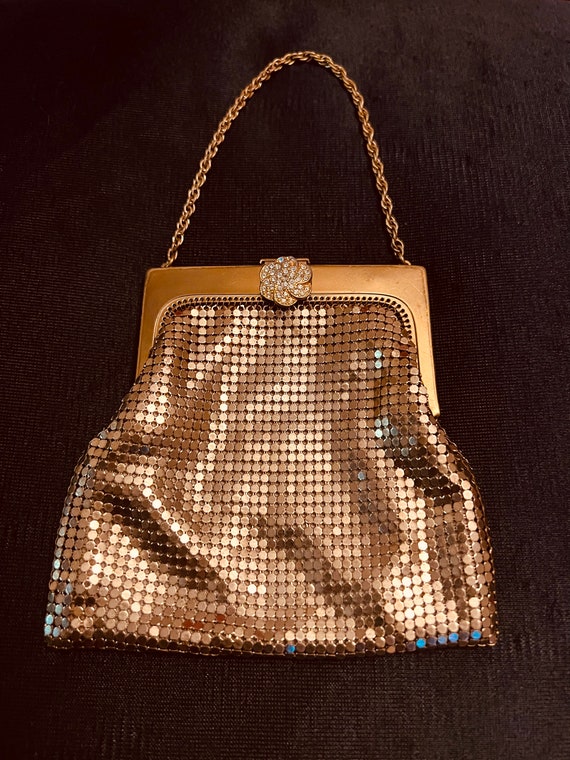 1930’s Era Vintage Whiting & Davis Gold Mesh Purse - image 4