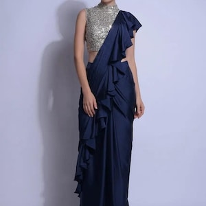 Sari azul indo-occidental listo para usar para mujer, ideal para recepción de boda india, con blusa bordada con secuencia de diseñador.