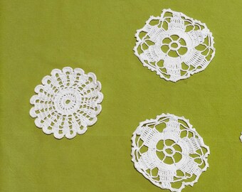 Set of 3 crocheted white vintage coasters for glasses and bottle/vase, 1980, ideal for special occasions, weddings or New Years celebrations