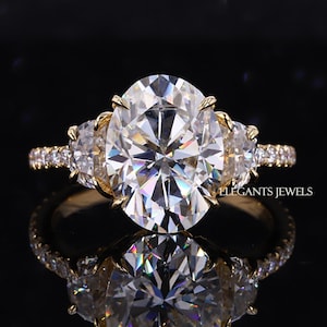 3.2 Carat E Color VVS2 IGI CERTIFIED Oval Cut Lab Grown Three Stone Diamond Engagement Ring, Half Moon & Round Side Diamonds 18k Yellow Gold