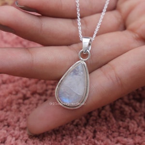 Rainbow Moonstone Pendant, 925 Sterling Silver Necklace, Boho Pendant, Gemstone Silver Necklace, June Birthstone Pendant, Moonstone Jewelry