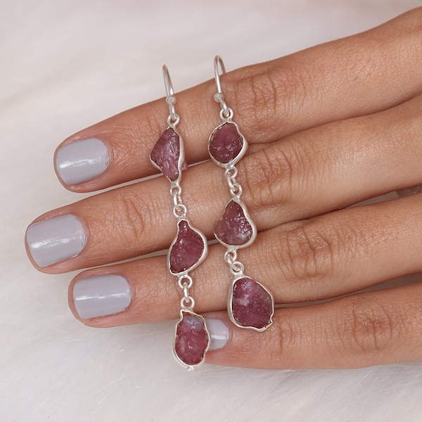 Boucles d'oreilles en tourmaline rose brute, boucles d'oreilles en argent sterling 925, pierre de naissance d'octobre, bijoux faits main, boucles d'oreilles bohèmes en argent, cadeau de mariage pour elle