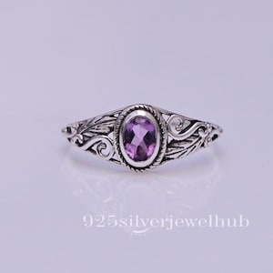 Ring med slipad ametist, ring i 925 sterlingsilver, handgjord ring, ring med naturlig ädelsten, bohemiska smycken, sten från Brasilien, present till henne