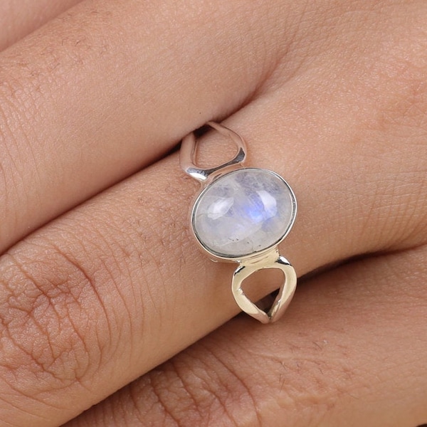 Rainbow Moonstone Ring, 925 Sterling Silver Ring, Oval Gemstone Ring, Minimalist Jewelry, Handmade Ring, Bohemian Ring, Gift For Women