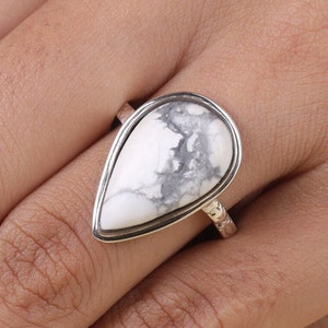 Howlite Ring, 925 Sterling Silver Ring, Natural Gemstone Ring, Statement Ring, Ring for Women, Handmade Ring, Bohemian Jewellery