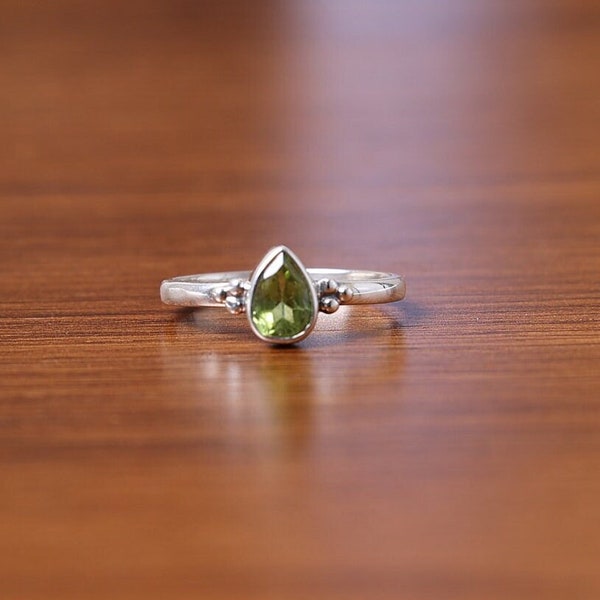 Natural Peridot Ring, 925 Sterling Silver Ring, Pear Gemstone Ring, Women Silver Jewelry, Healing Crystal Ring, Personalized Gift for Sister
