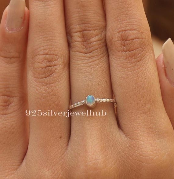 Bague En Argent 925 Plaqué Or Avec Opale D'Éthiopie Et émeraude - Bijou Neuf