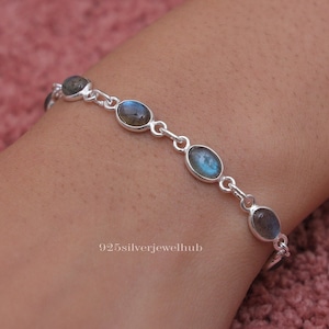 Labradorite Bracelet, 925 Sterling Silver Bracelet, Oval Gemstone Bracelet, Women Silver Bracelet, Cabochon Jewellery, Handmade Bracelet