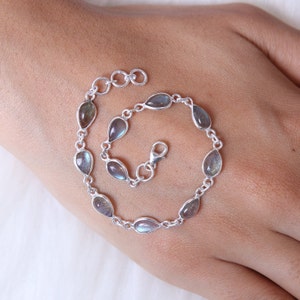 Pulsera de labradorita, pulsera de plata de ley 925, pulsera de cabujón, pulsera hecha a mano, joyería de piedras preciosas, pulsera hippie, regalo para ella imagen 2