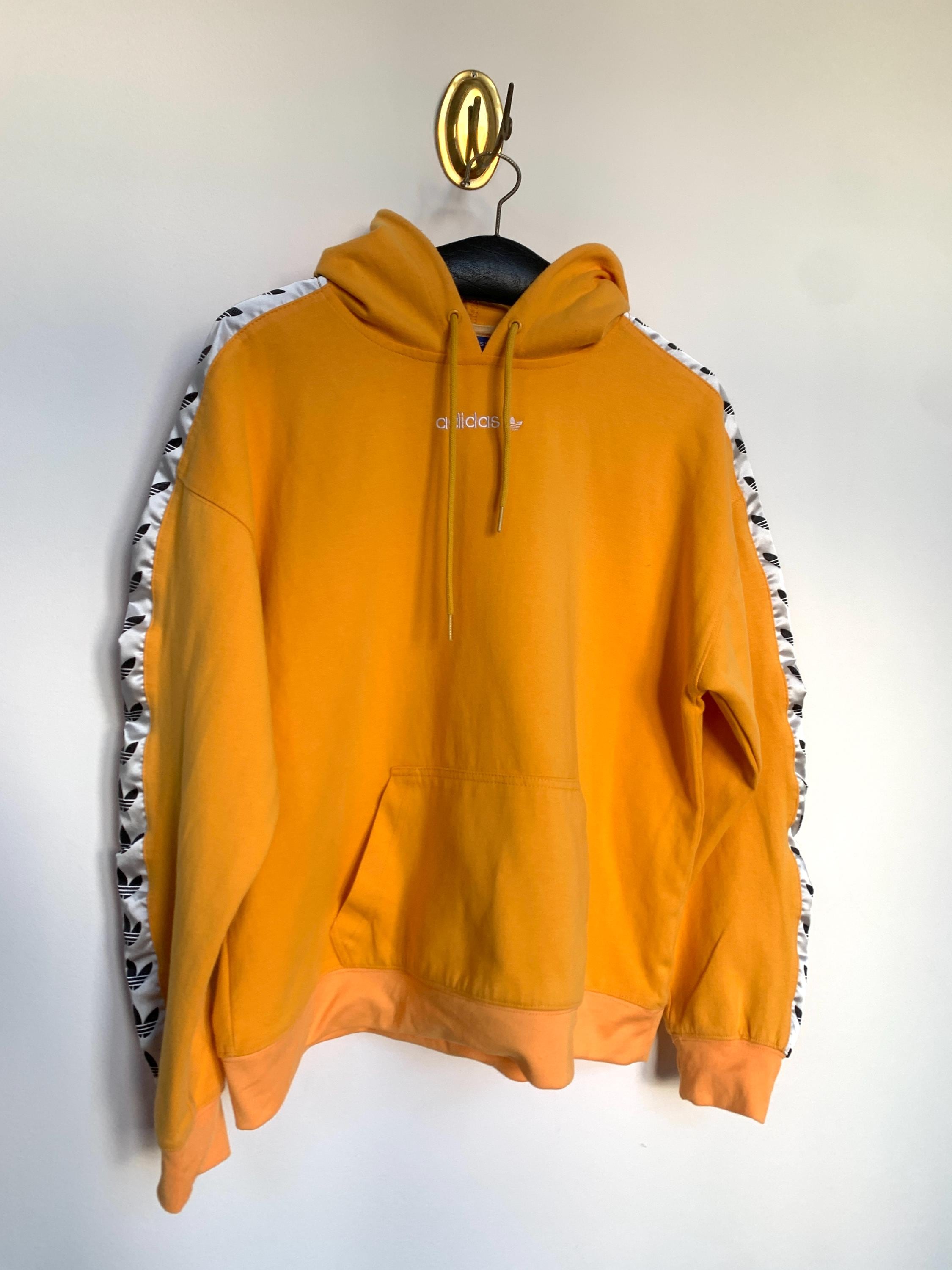 Hoodie Clearance Adidas Originals Tnt Hoodie Yellow Jual JAKET - Main Image