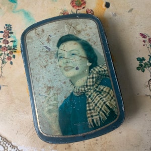 50s Old rare RIZLA Automatique Tin Box Cigarettes Ladie Antique
