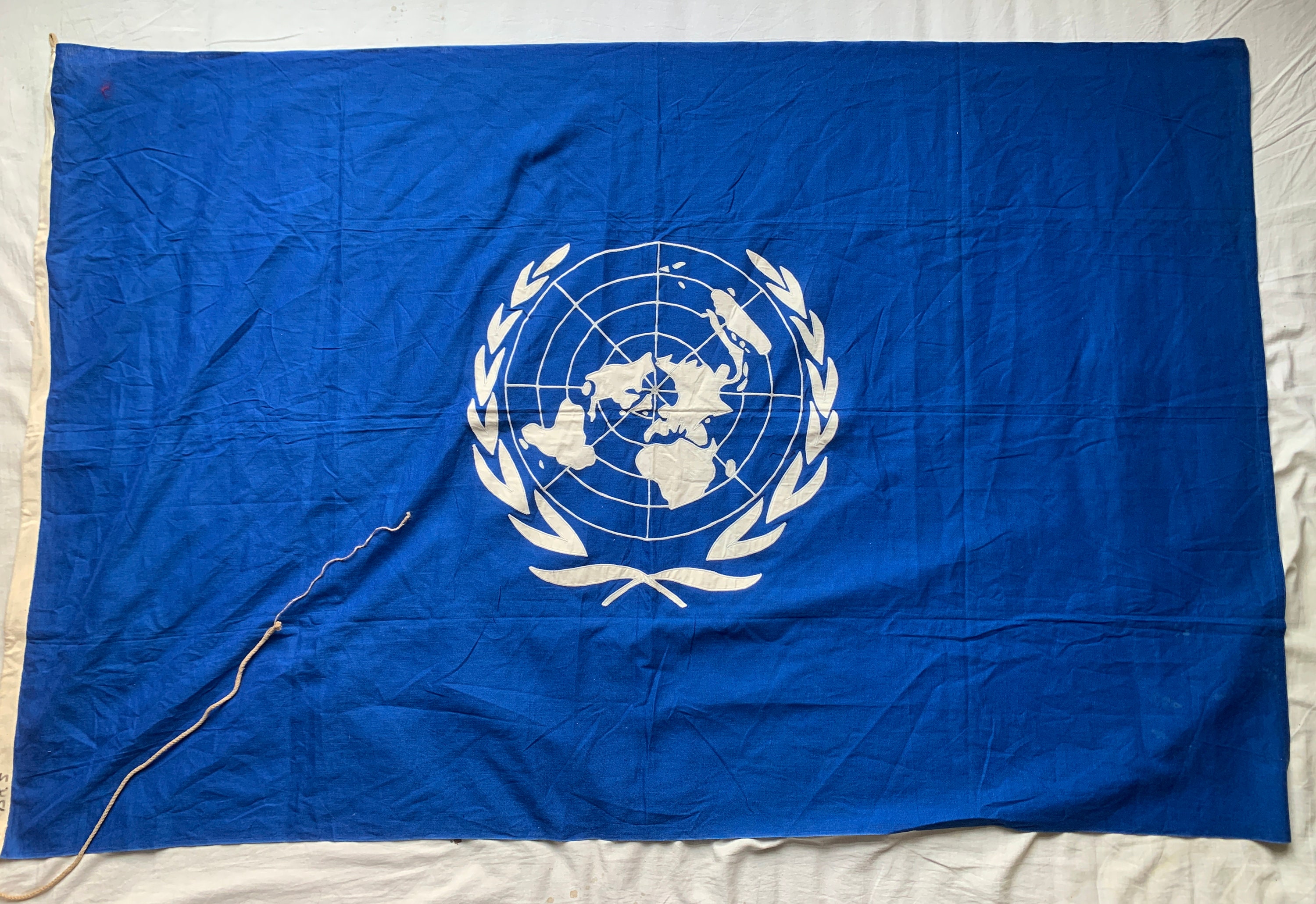 東京製旗 国際連合((UN)卓上旗16×24cm) 406281 1枚（直送品
