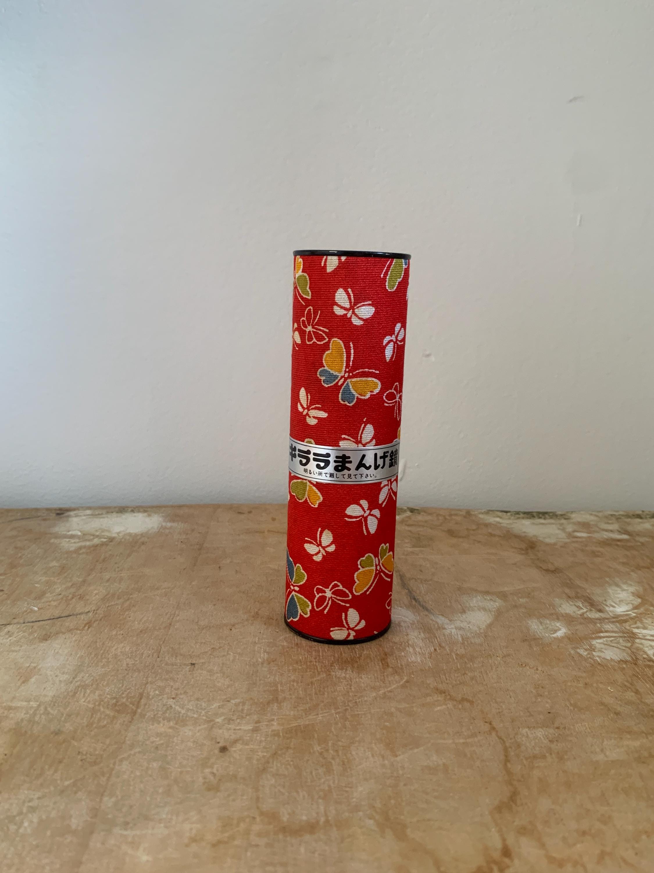 景色を模様に変える万華鏡 ヴィンテージ品 70s Mangekyo 万華鏡 Kaleidoscope Vintage Red Japanese Japan