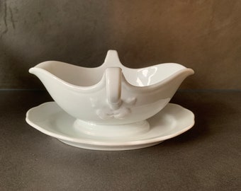 HUTSCHENREUTHER Germany Lorenz Gravy boat Sauce Ceramic White Vintage