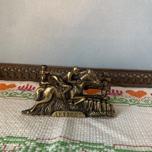 Porta cartas de latón de caballo de los años 50 Soporte para postales Equitación