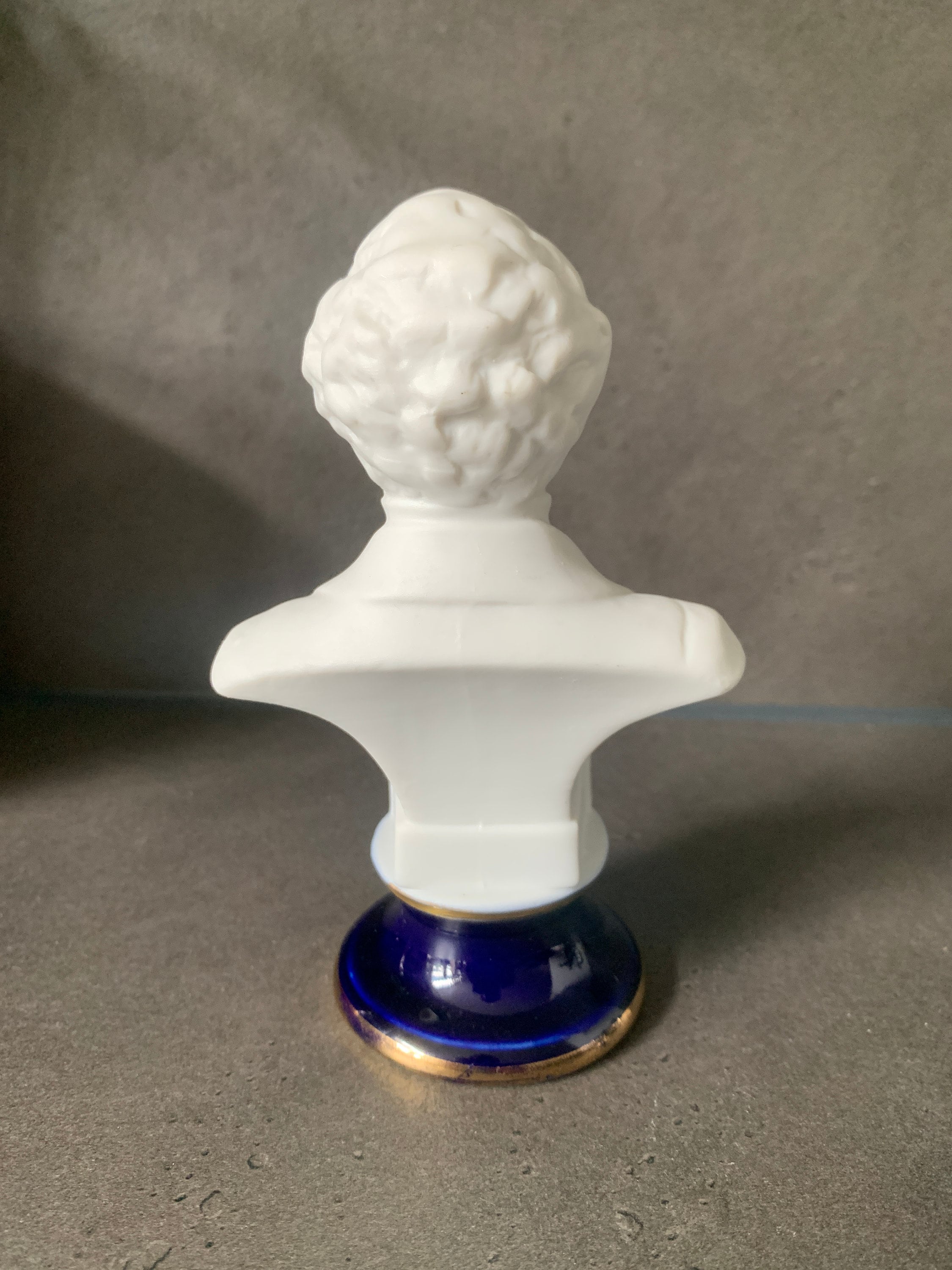 シューベルトの胸像 素焼き 白 コバルトブルー 陶器 彫刻 像 - Etsy 日本