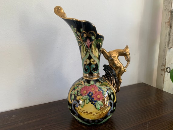 Flower Base Belgium Vintage