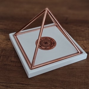 9 in. 100% Solid Copper Pyramid Giza Shaped for Meditation Reiki Chakra  Balance