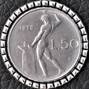Italy Vulcan Beating Iron Coin Pendant Necklace