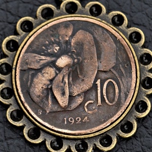 Italy Bee Coin Pendant Necklace