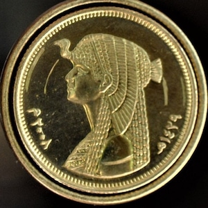 Egypt Cleopatra Coin Pendant Necklace