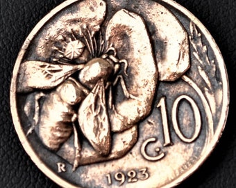 Italy 1920's/30's Bee Coin Pendant Necklace