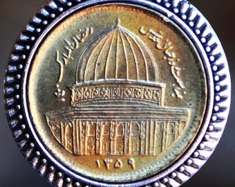 Persia Dome of the Rock Commemorative Coin Pendant Necklace