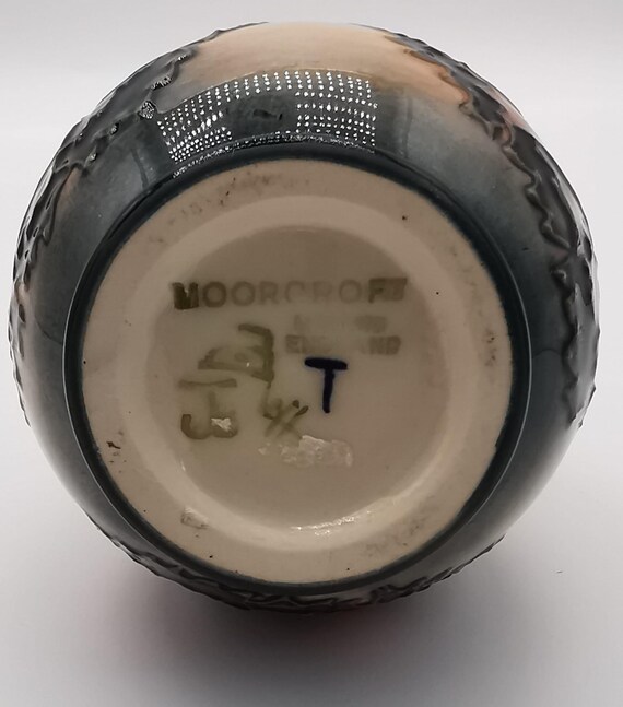 ムーアクロフト 7/3 型ピンクフローラルアザミ花瓶 1996 - Etsy 日本